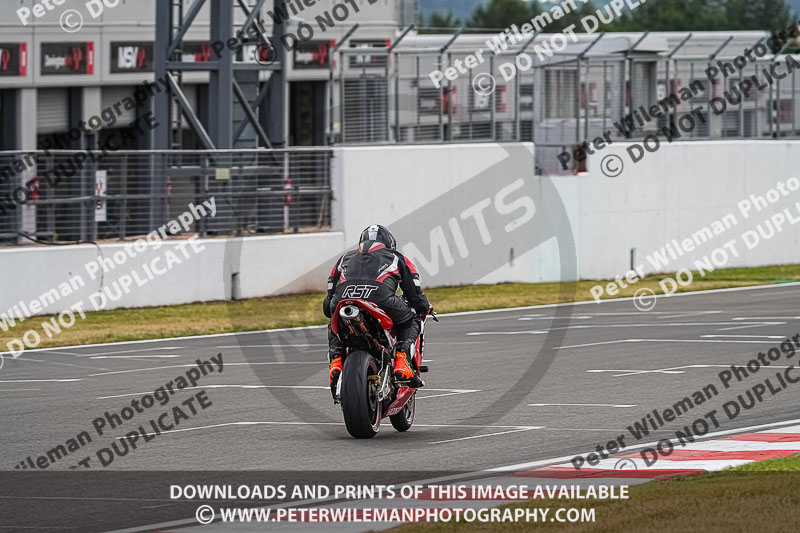 donington no limits trackday;donington park photographs;donington trackday photographs;no limits trackdays;peter wileman photography;trackday digital images;trackday photos